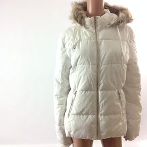 simply styled puffer jacket
